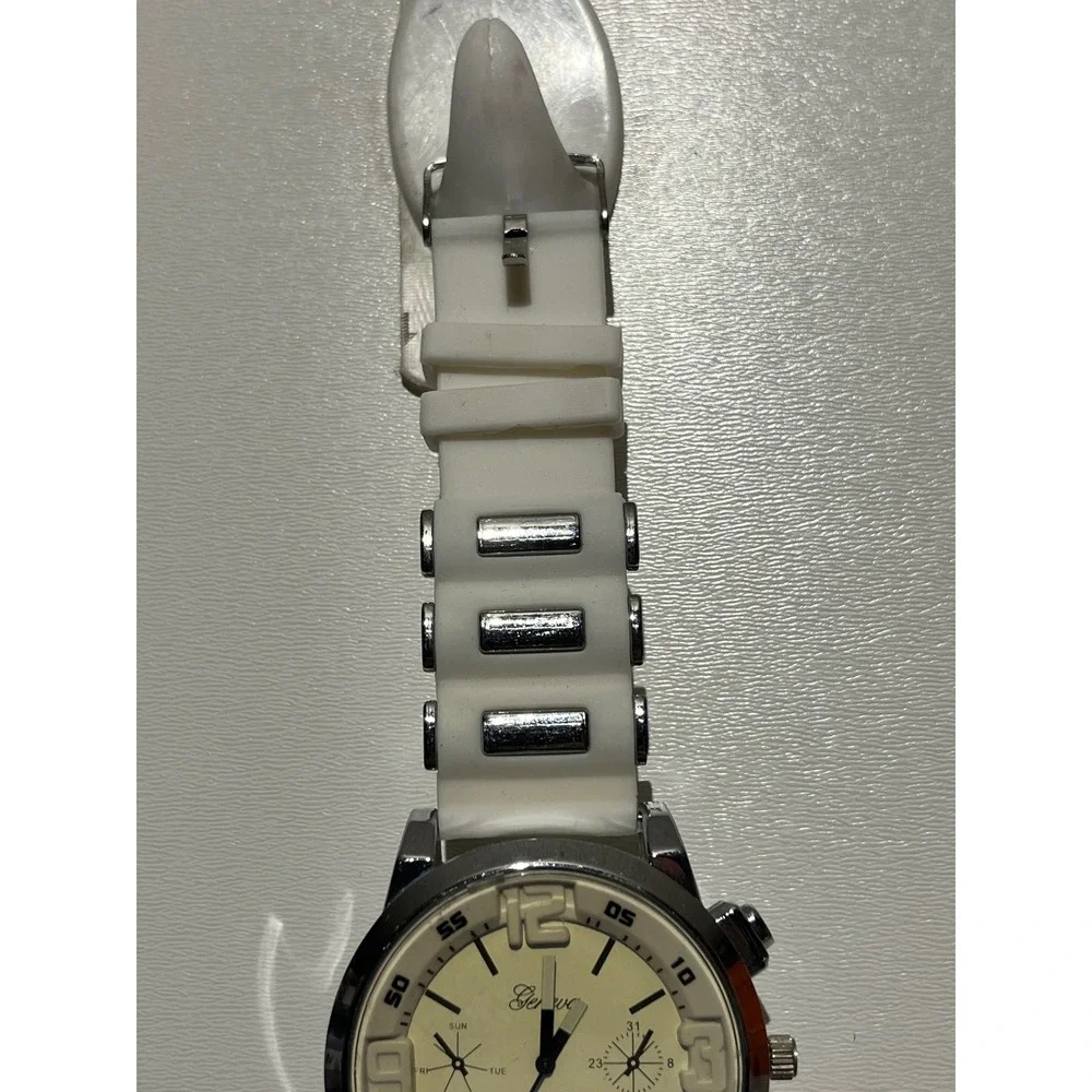 Geneva quartz watch